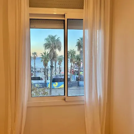 En Con Vistas Al Mar